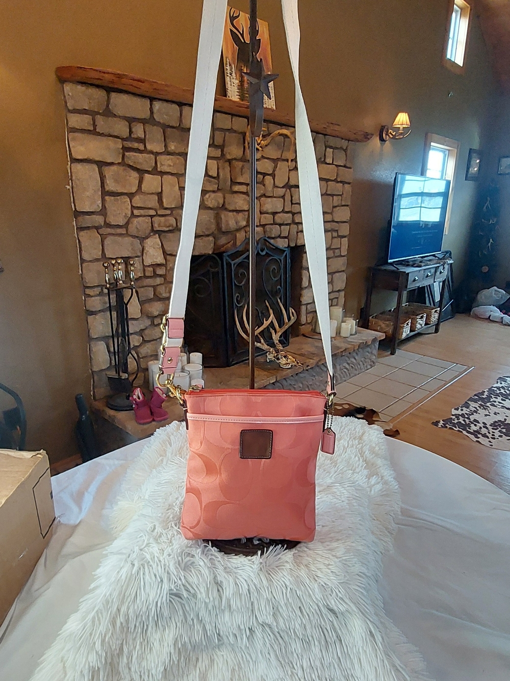 Vintage Y2K Coach Coral Pink Signature Crossbody File Bag 6842P